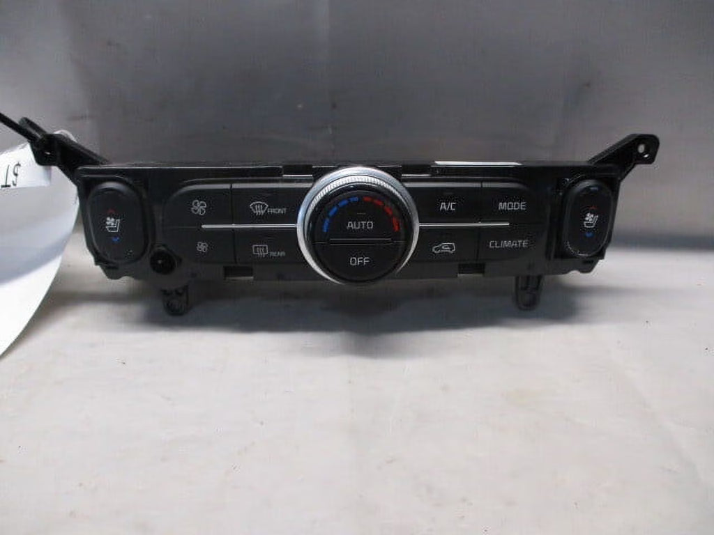 Pre-Owned Kia Soul AC Heater Temperature Control Unit S645
