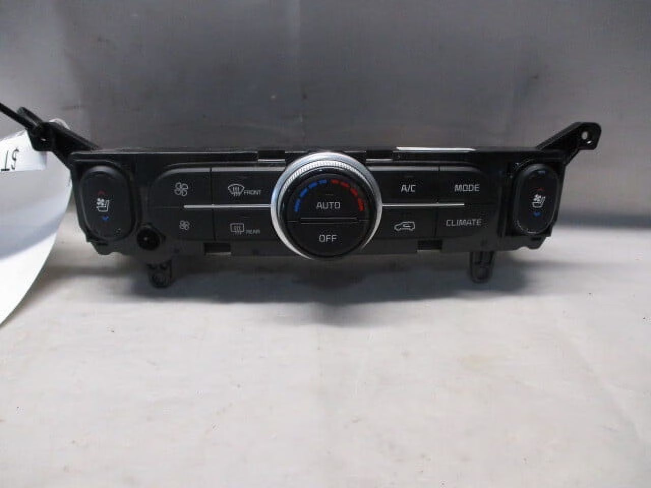 Pre-Owned Kia Soul AC Heater Temperature Control Unit S645