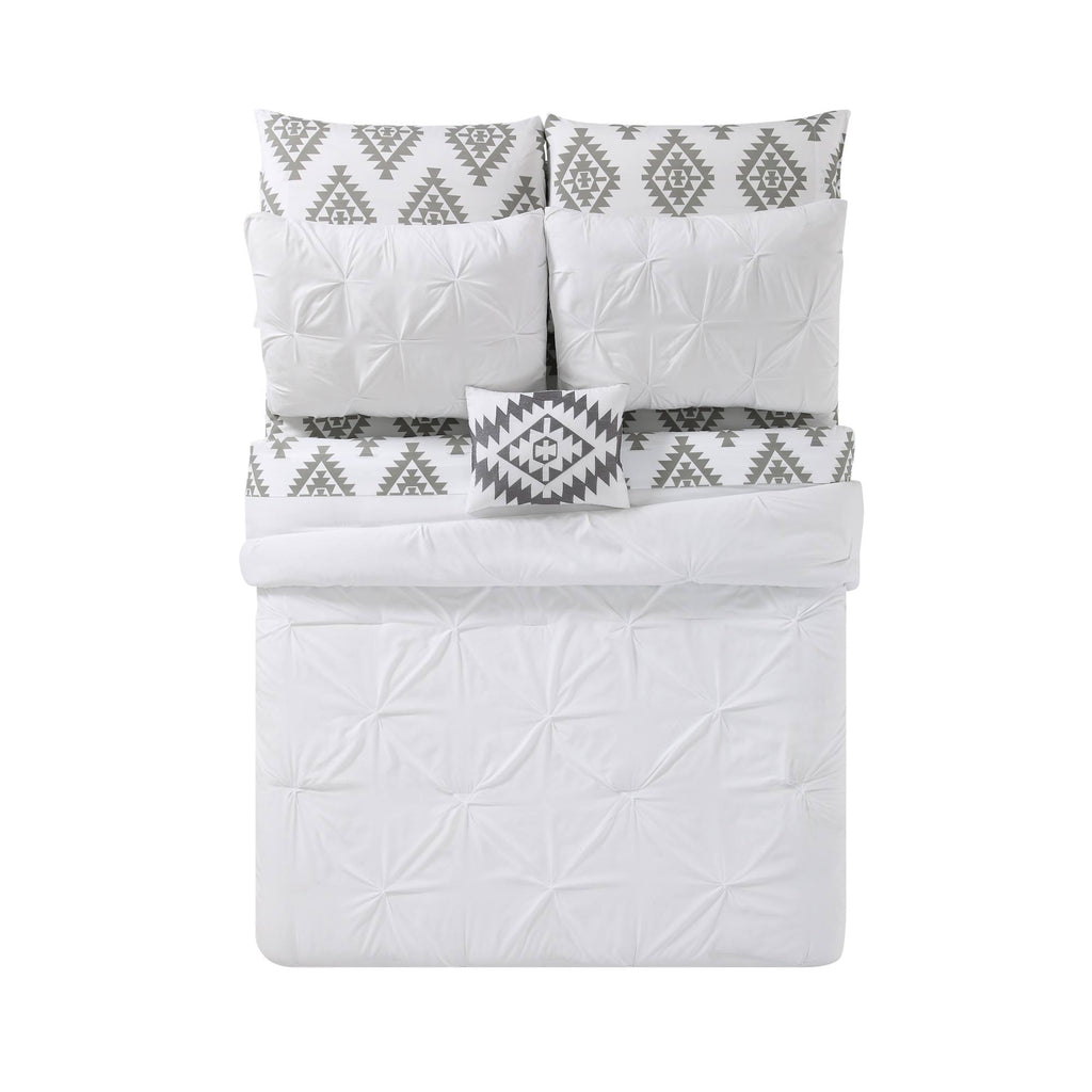 Queen Pleated Bed in A Bag White Z946