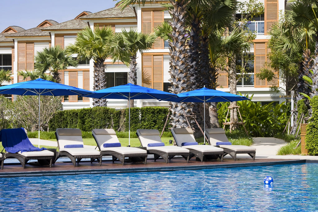11 ft Patio Umbrella with Aluminum Pole E1822