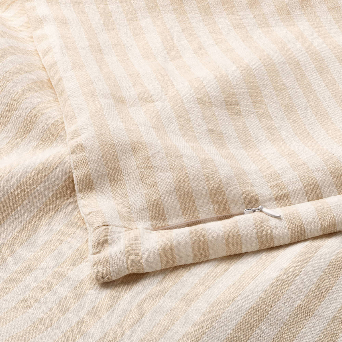 White/Natural Stripe Linen Duvet & Sham Set F18166