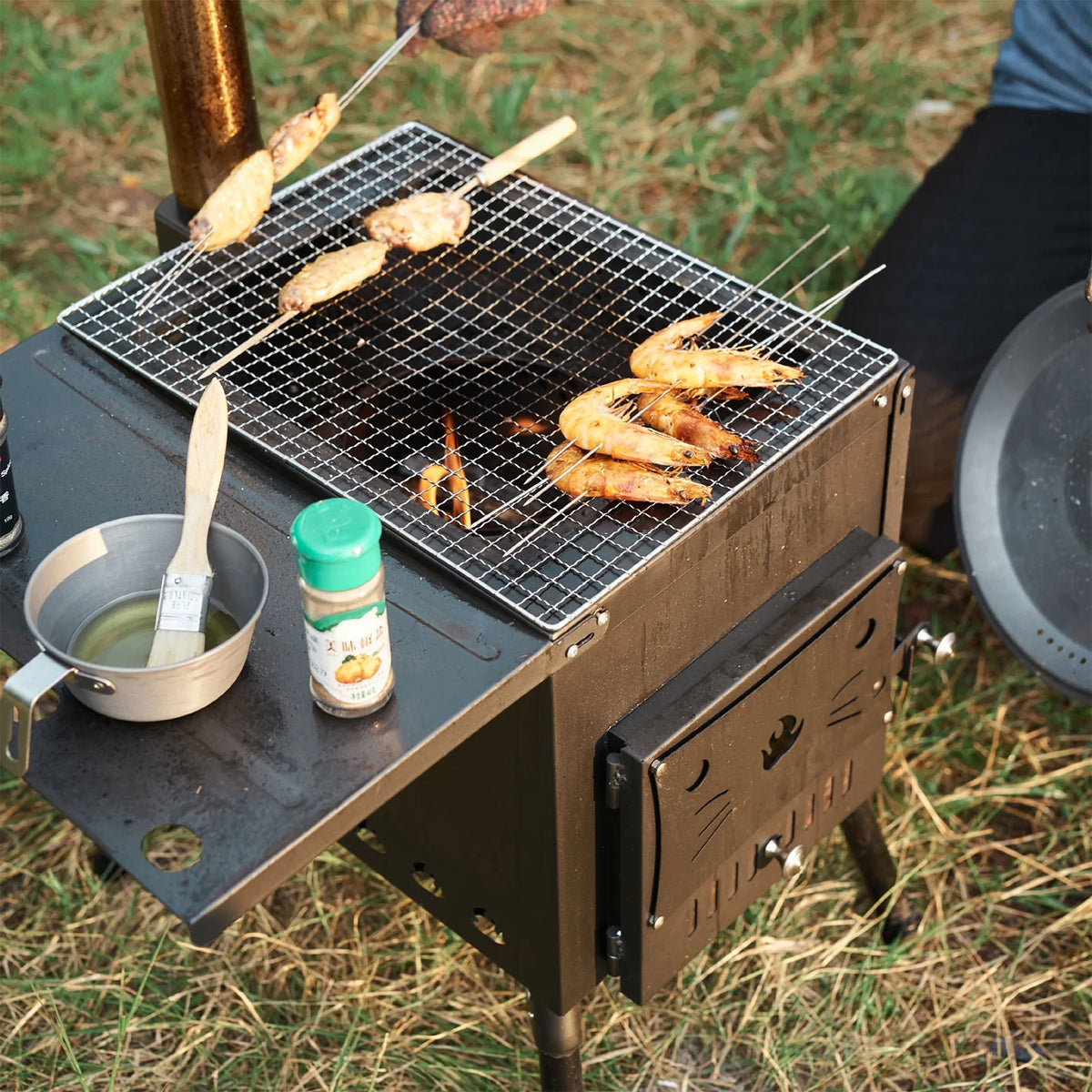 Portable Wood Burning Camp Tent with Chimney O18252