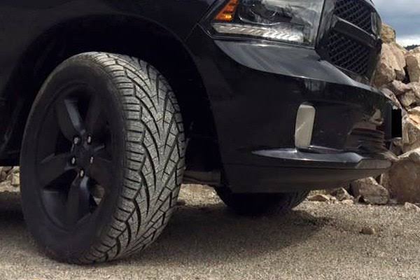 255/55R19 111V Tire L85705