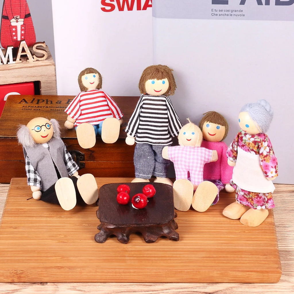 7 Pieces Wooden Dollhouse Family Set Mini People Figures L59976